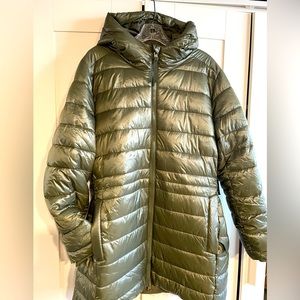 Swiss Tech Puffer Jacket. XL